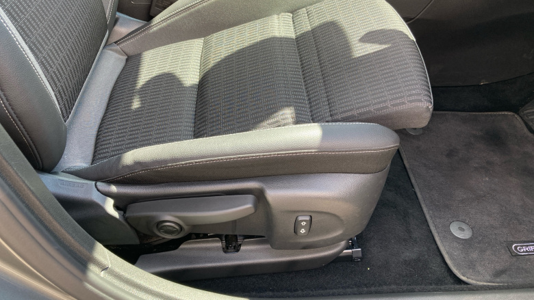 Vauxhall Astra 1.2 Turbo 145 Griffin Edition 5dr Petrol Hatchback